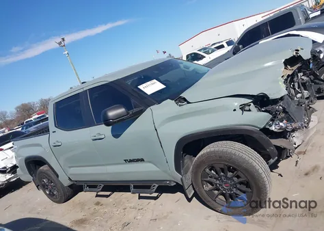 2024 Toyota Tundra Sr5 z USA, uszkodzony, nr VIN 5TFLA5DB3RX170053